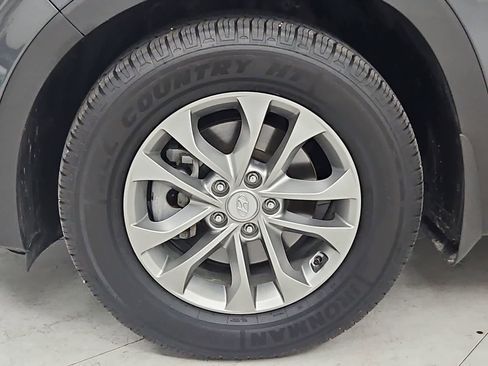 Used 2020 Hyundai Santa Fe SE FWD image 13