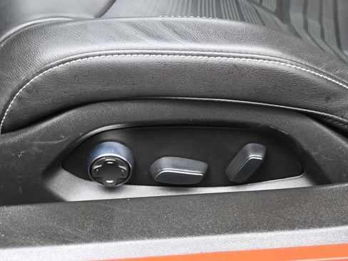 Used 2020 Chevrolet Corvette Stingray Preferred Cpe w/ 2LT Preferred Equipment Group RWD image 12