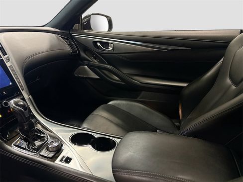 Used 2017 INFINITI Q60 w/ Premium Plus Package 2.0T image 29