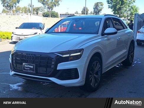 Used 2022 Audi Q8 Premium image 1