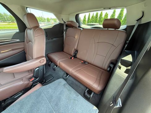 Used 2019 Buick Enclave Avenir w/ Avenir Technology Package FWD image 36