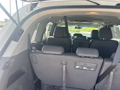 Used 2013 Honda Odyssey Touring image 11
