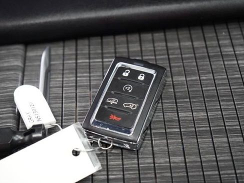 Used 2022 Jeep Wagoneer Series III w/ Premium Group I image 39