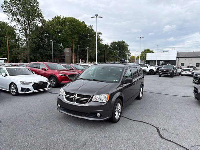 Used 2019 Dodge Grand Caravan SXT FWD image 2