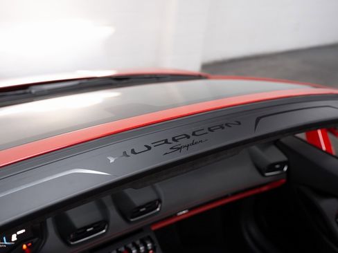 Used 2023 Lamborghini Huracan EVO image 30