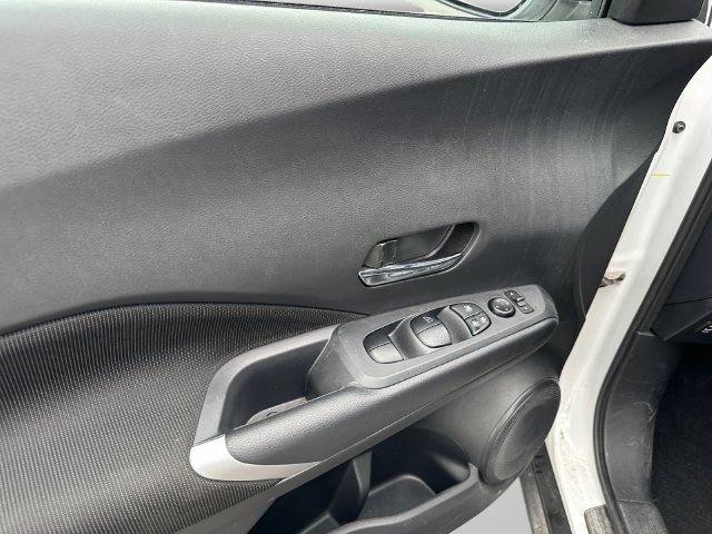 Certified 2024 Nissan Kicks SV w/ Interior Electronics Package FWD image 12