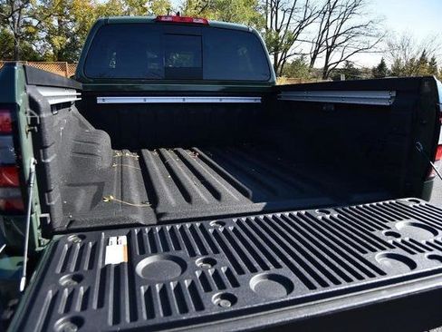 Certified 2024 Nissan Frontier SL image 7