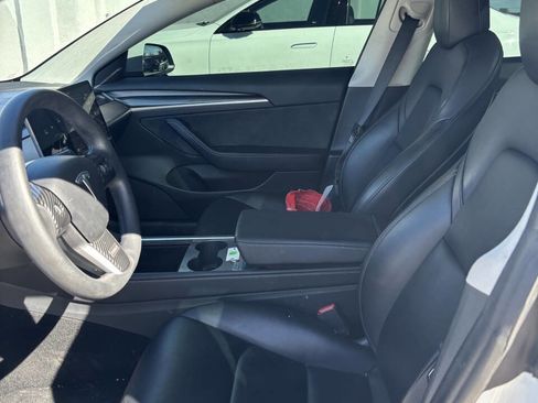 Used 2022 Tesla Model 3 image 7