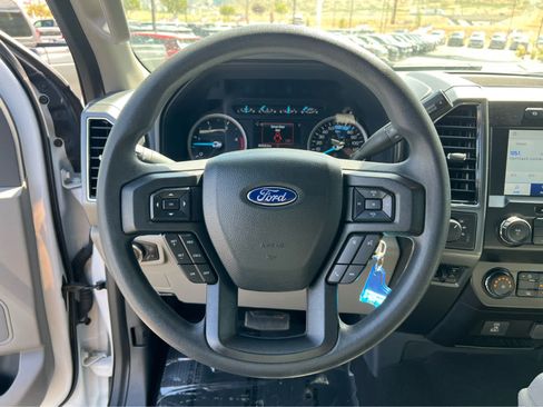 Used 2022 Ford F350 XLT AWD/4WD image 30