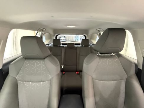 Used 2025 Toyota RAV4 XLE FWD image 27