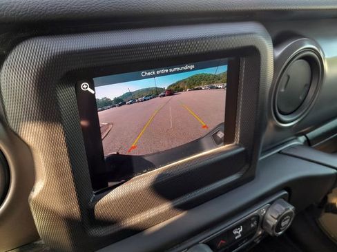 Used 2022 Jeep Gladiator Sport AWD/4WD image 22