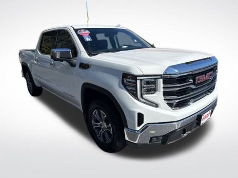 Used 2025 GMC Sierra 1500 SLT image 8