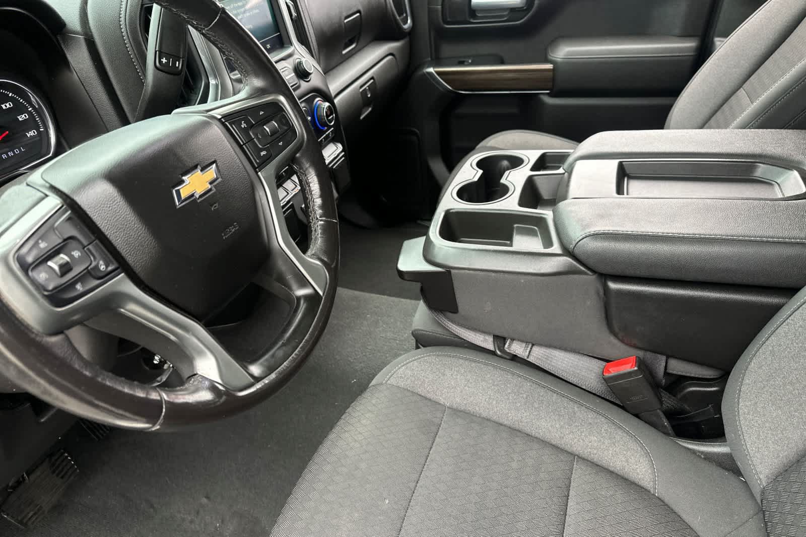 Used 2021 Chevrolet Silverado 1500 LT w/ Bed Protection Package RWD image 13