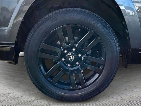 Used 2019 Toyota 4Runner Limited image 9