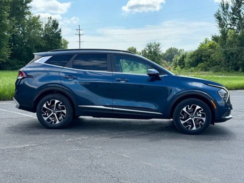 Used 2024 Kia Sportage EX w/ EX Premium Package AWD/4WD image 4
