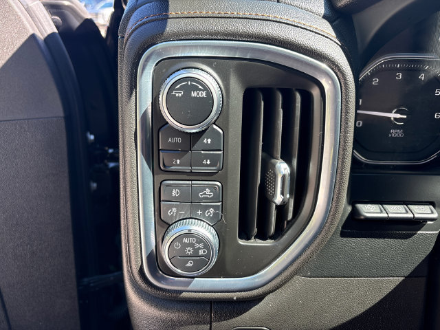 Used 2022 GMC Sierra 2500 AT4 w/ AT4 Premium Plus Package AWD/4WD image 24