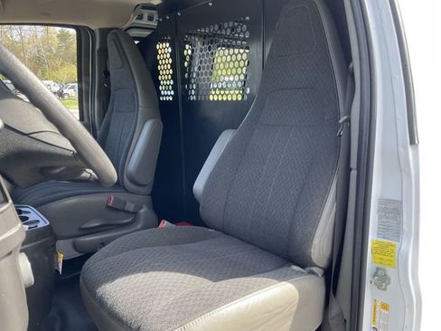 Used 2024 GMC Savana 2500 w/ Driver Convenience Package image 11