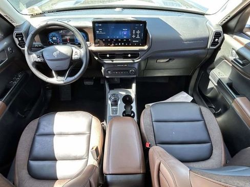 Used 2025 Ford Bronco Sport Outer Banks image 9