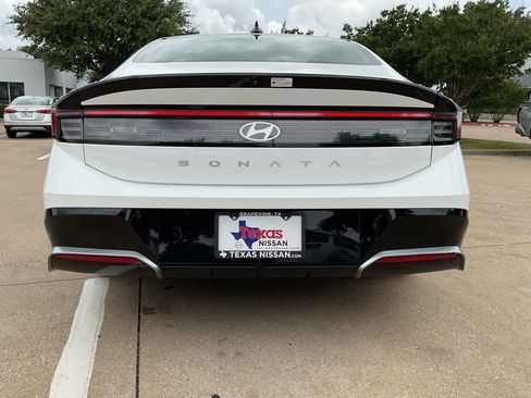 Used 2025 Hyundai Sonata SEL FWD image 5
