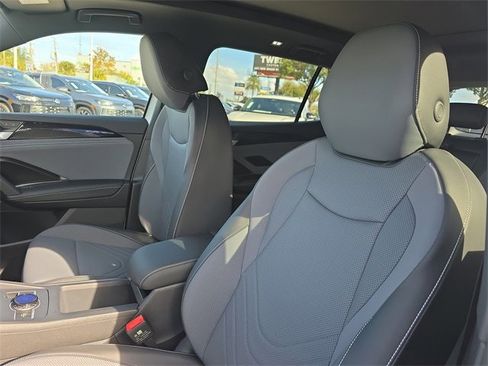 New 2026 Volkswagen Tiguan SE R-Line image 12