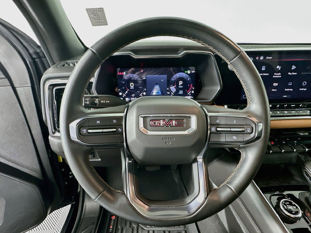 Used 2024 GMC Canyon AT4 w/ Technology Package AWD/4WD image 12