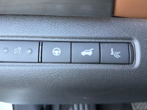 Certified 2023 Nissan Pathfinder Platinum w/ Black Appearance Package AWD/4WD image 23