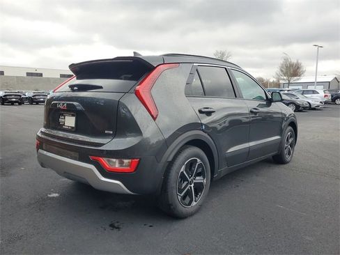 New 2026 Kia Niro EX image 4