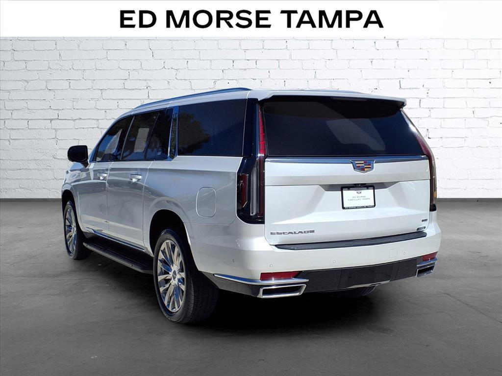 Used 2023 Cadillac Escalade ESV Premium Luxury AWD/4WD image 3