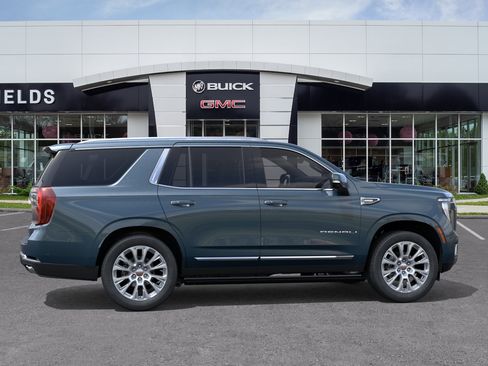 New 2026 GMC Yukon Denali w/ Denali Reserve Package AWD/4WD image 5