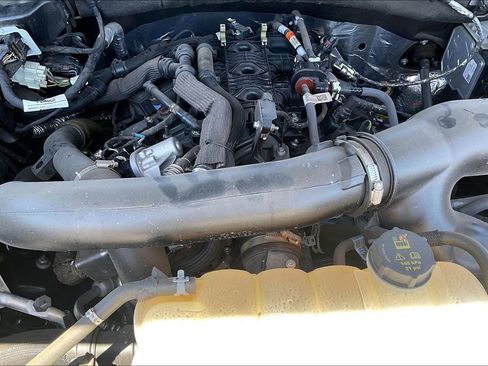 Used 2025 Ford Expedition Active AWD/4WD image 35