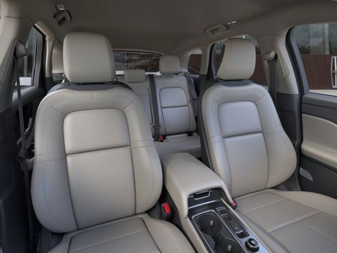 New 2026 Lincoln Corsair Premiere image 10