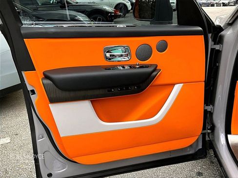 Used 2026 Rolls-Royce Cullinan image 20