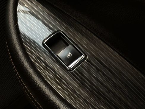 Used 2018 Chevrolet Impala Premier FWD image 10