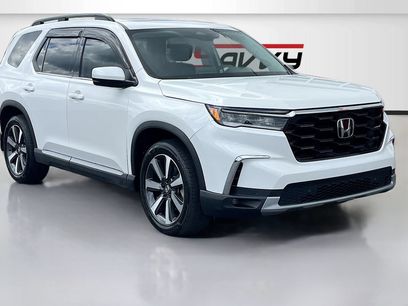 Used 2025 Honda Pilot Touring