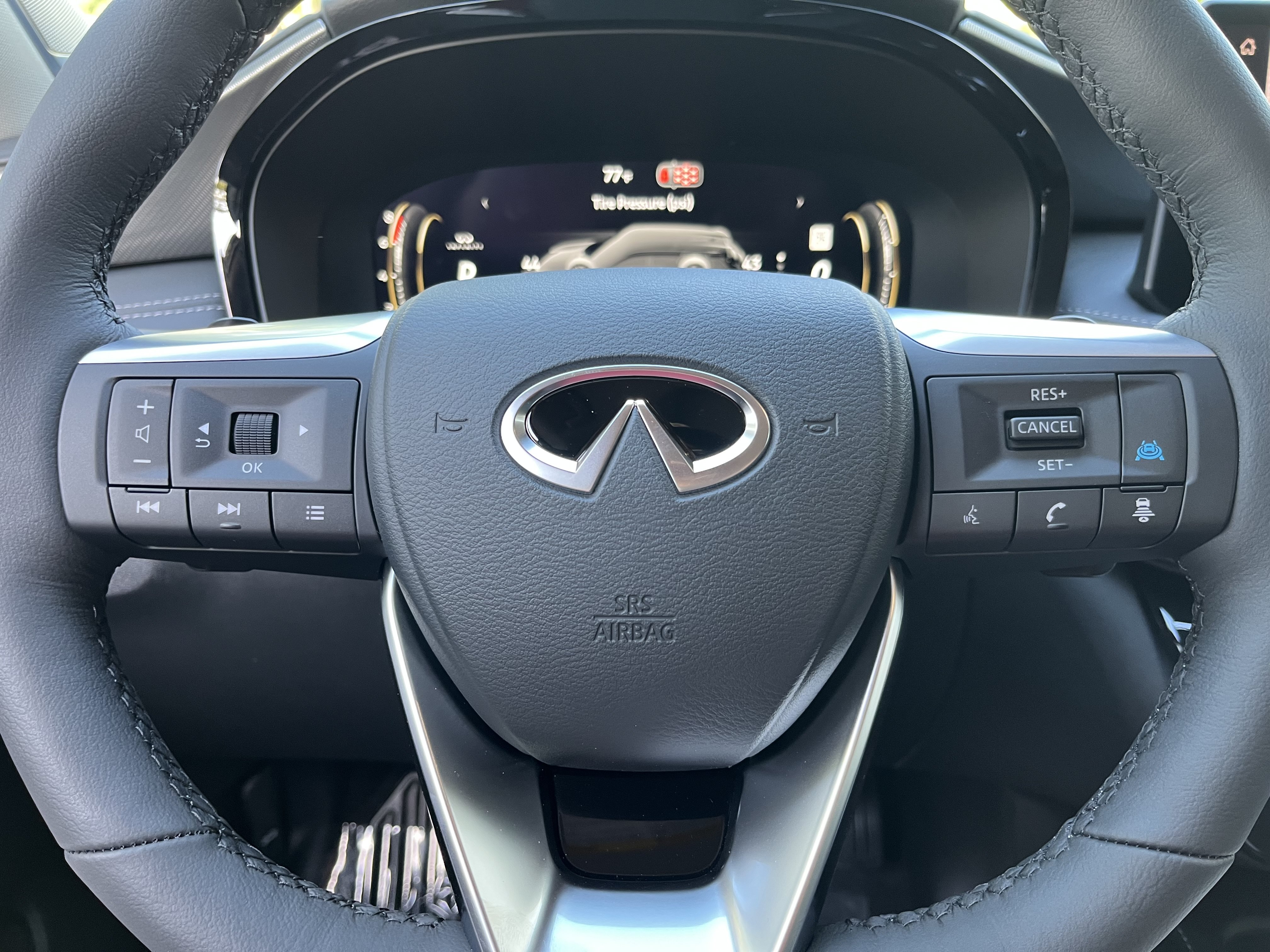 New 2027 INFINITI QX60 Luxe w/ Cargo Package FWD image 23