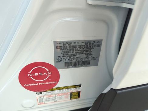 Certified 2025 Nissan Kicks SR image 49
