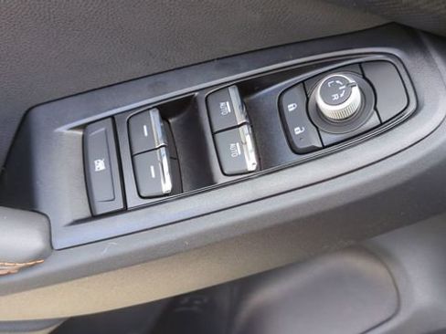 Used 2025 Subaru Crosstrek 2.5i Limited image 20