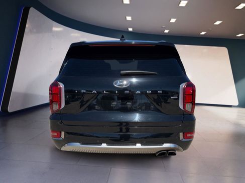 Used 2022 Hyundai Palisade Calligraphy image 4