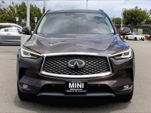 Used 2019 INFINITI QX50 Essential w/ Cargo Package FWD image 3