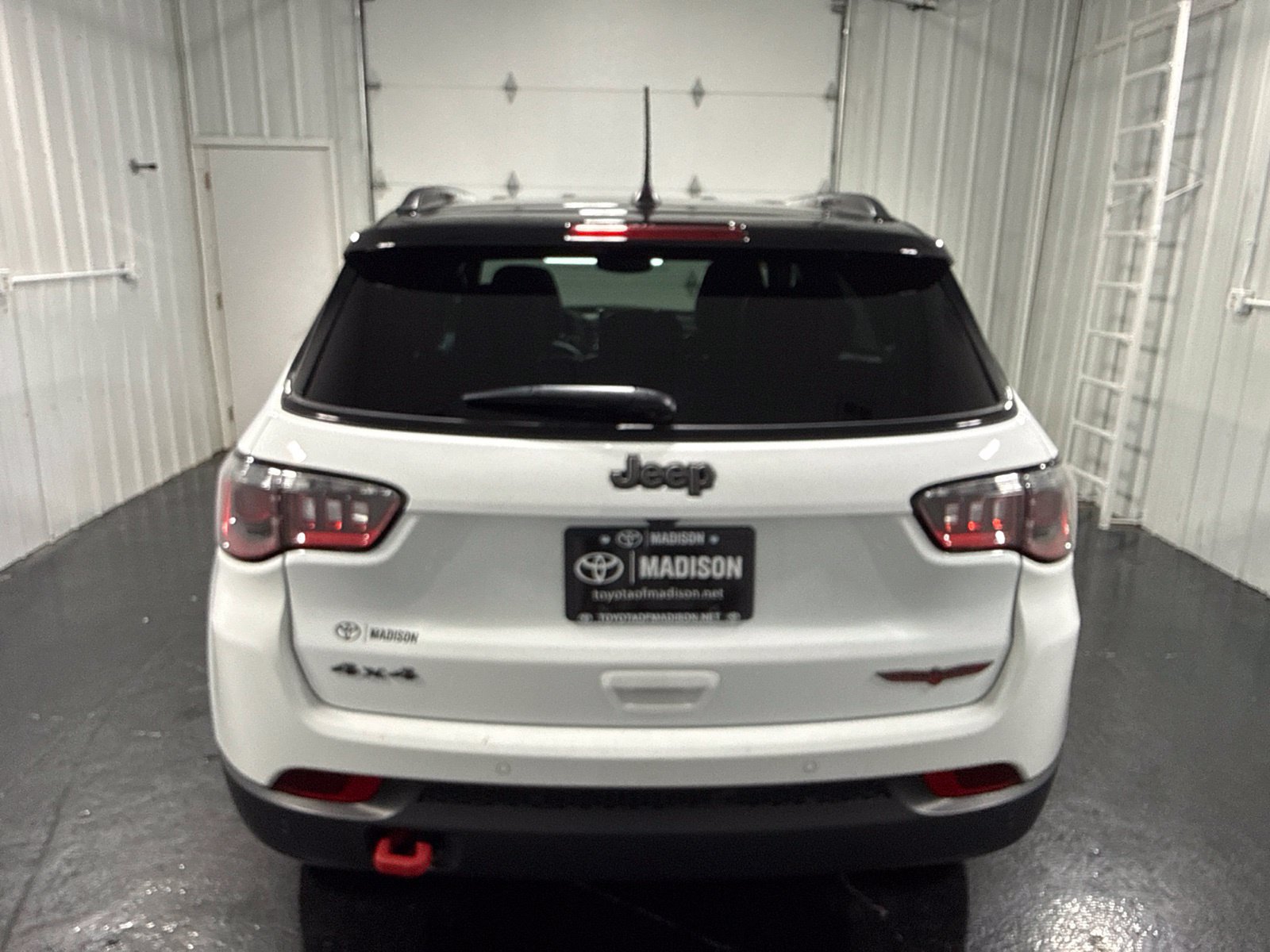 Used 2026 Jeep Compass Trailhawk AWD/4WD image 47