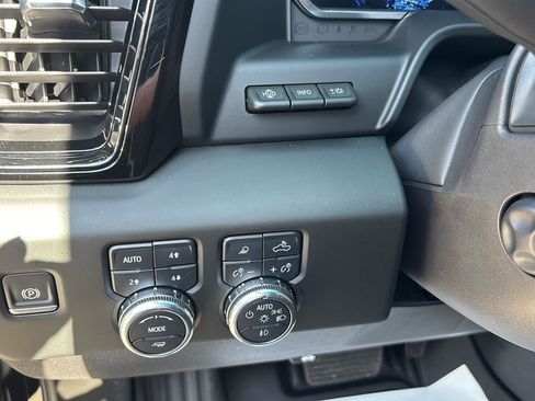 Used 2024 GMC Sierra 1500 AT4X image 27