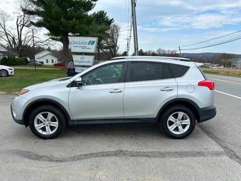 Used 2014 Toyota RAV4 XLE FWD image 7