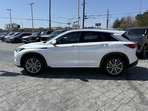 Certified 2023 INFINITI QX50 Luxe w/ Cargo Package image 4