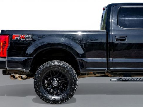 Used 2019 Ford F250 Lariat image 6