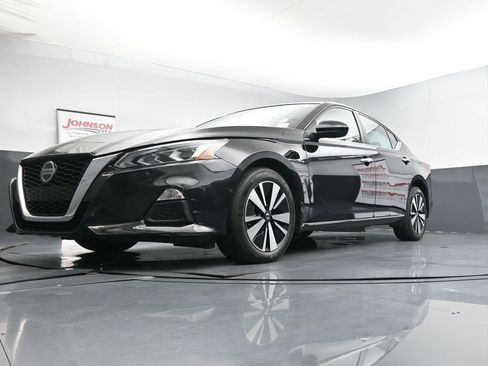 Used 2022 Nissan Altima 2.5 SV image 32
