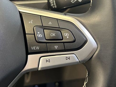 Certified 2023 Volkswagen Tiguan SE w/ Panoramic Sunroof Package FWD image 22