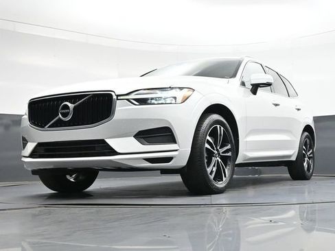 Used 2020 Volvo XC60 T5 Momentum w/ Protection Package image 33
