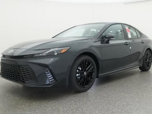 New 2026 Toyota Camry SE FWD image 17