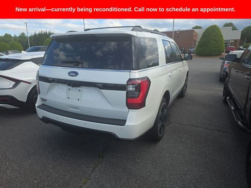Used 2021 Ford Expedition Limited AWD/4WD image 3