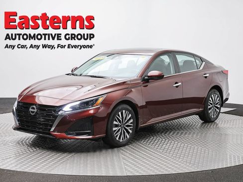 Used 2024 Nissan Altima 2.5 SV w/ SV Premium Package AWD/4WD image 44